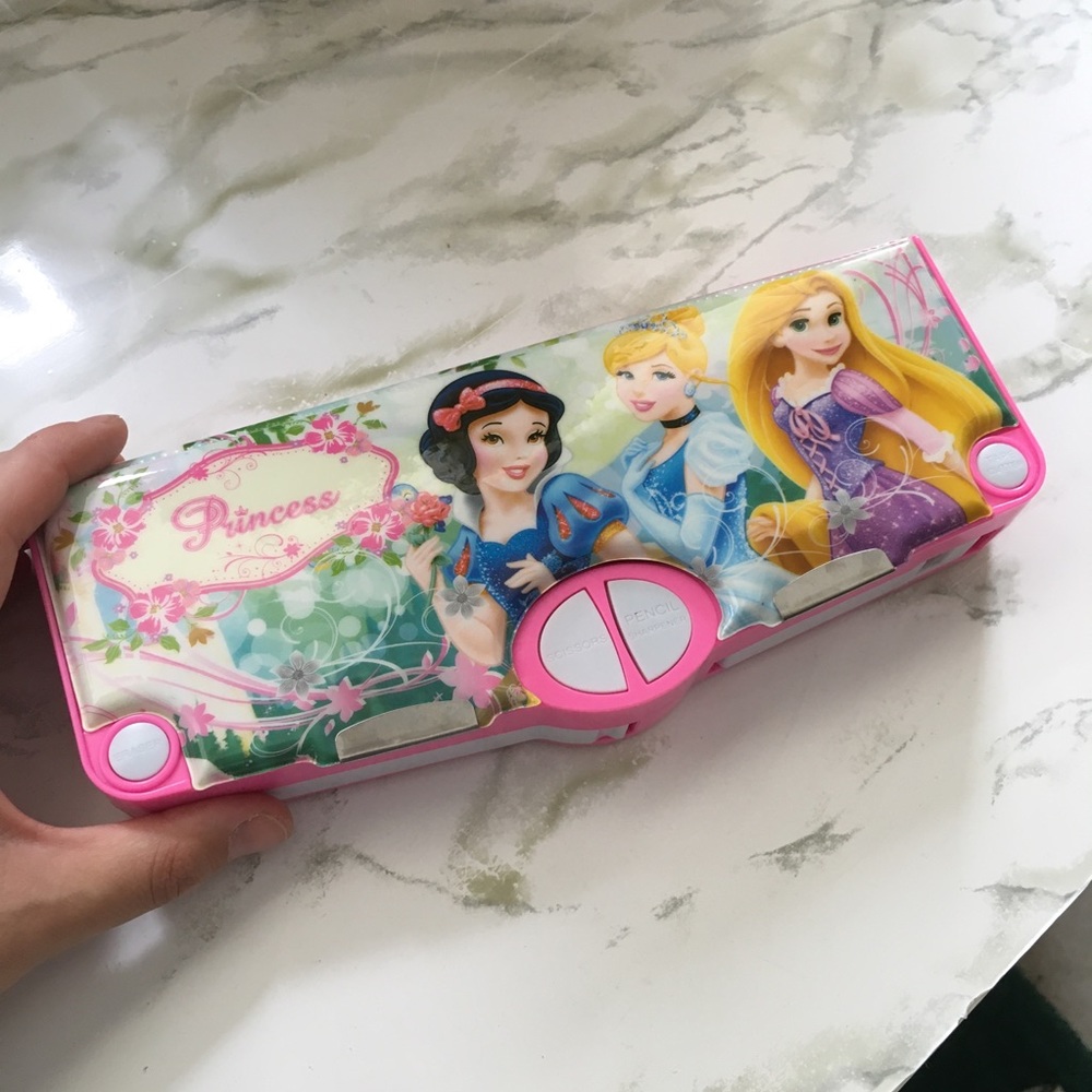 Disney Princess pencil case. Rapunzel, Snow white.